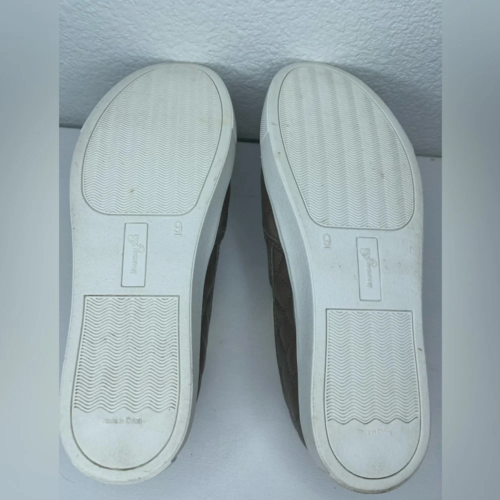 Mountain Sole Women's Slip On Sneaker Comfort Shoes Quilted Faux Leather Size 9
